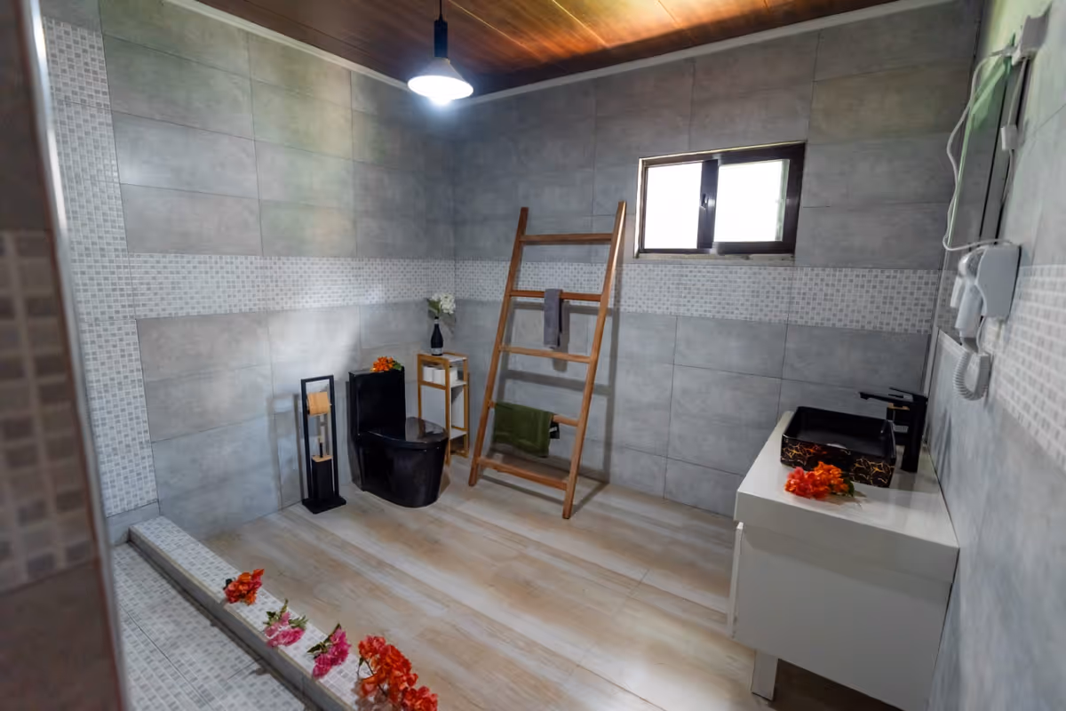 Bathroom Lighthouse 65