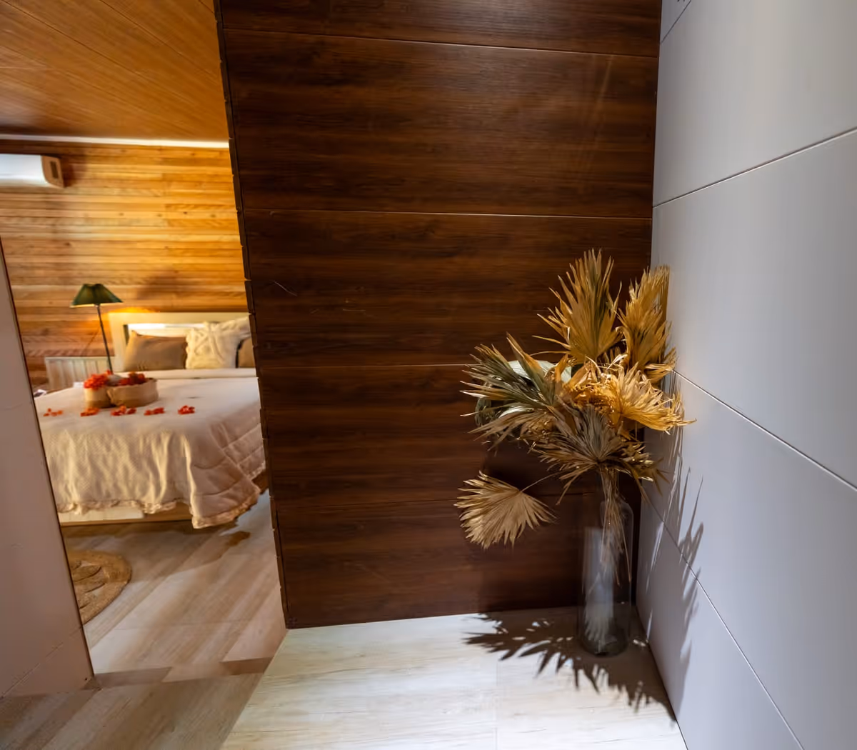 Bedroom Lighthouse 65