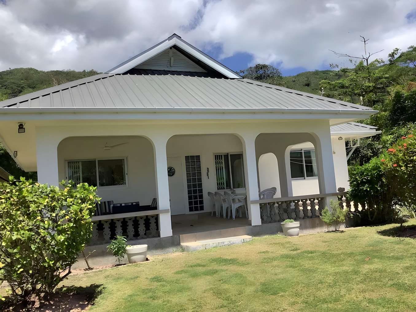 Peax Villa