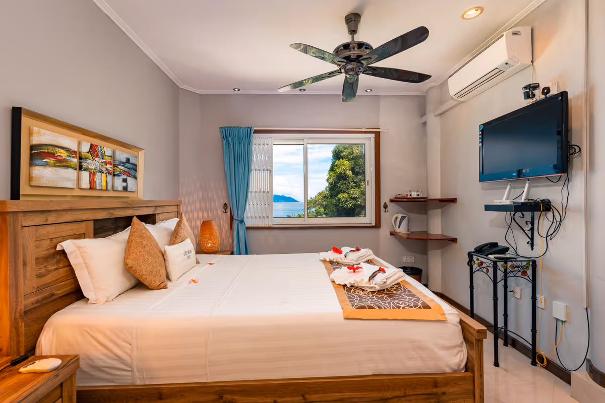 Standard Double - Bedroom