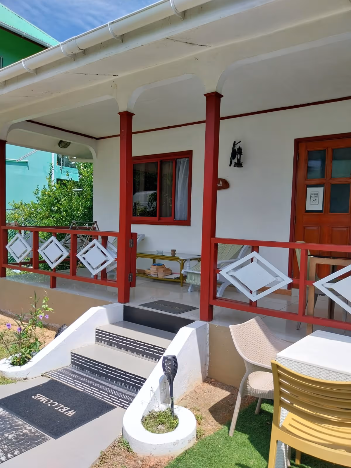 Veranda Agnes Cottage
