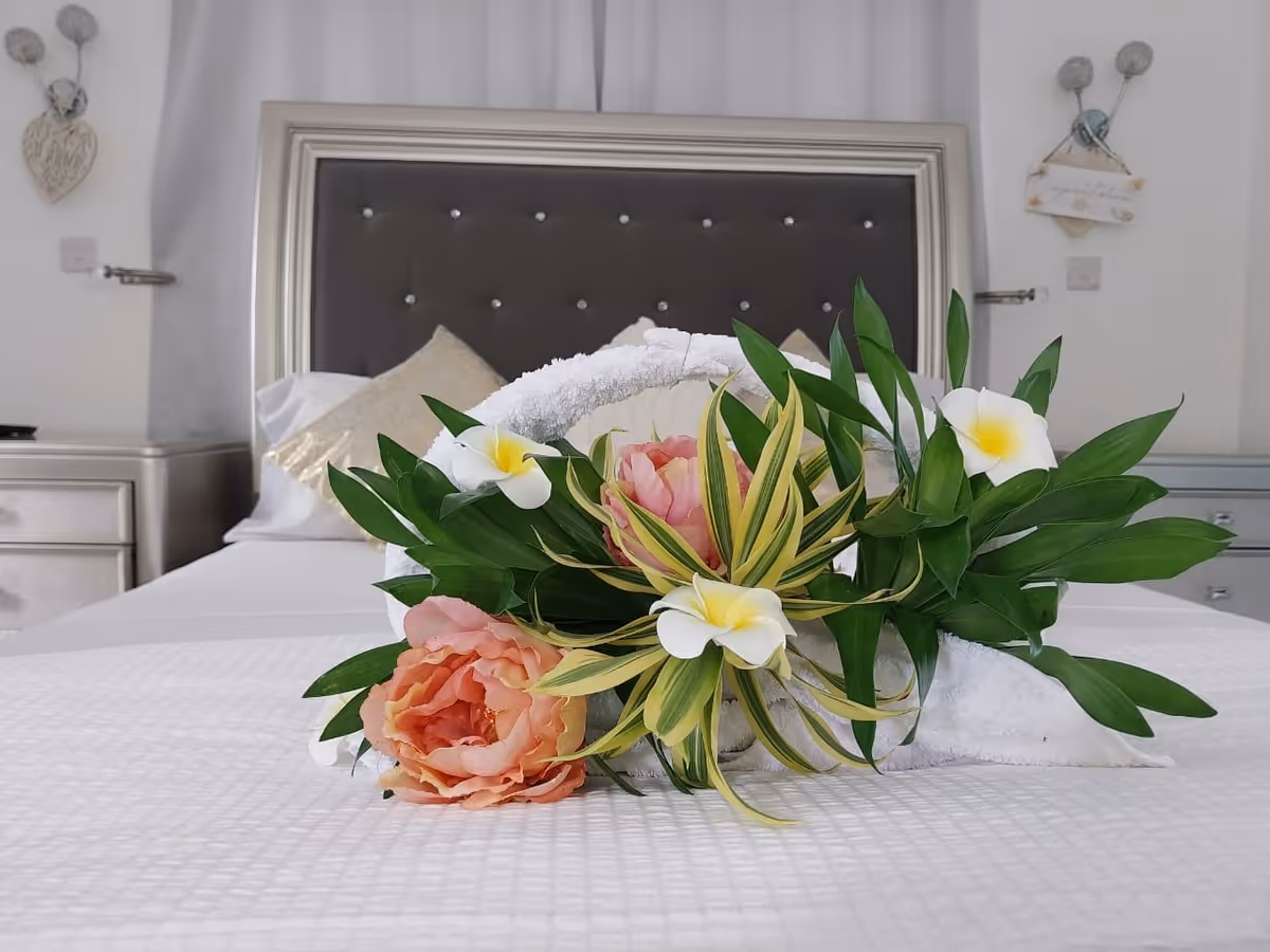 Honeymoon bedroom Amethyst House