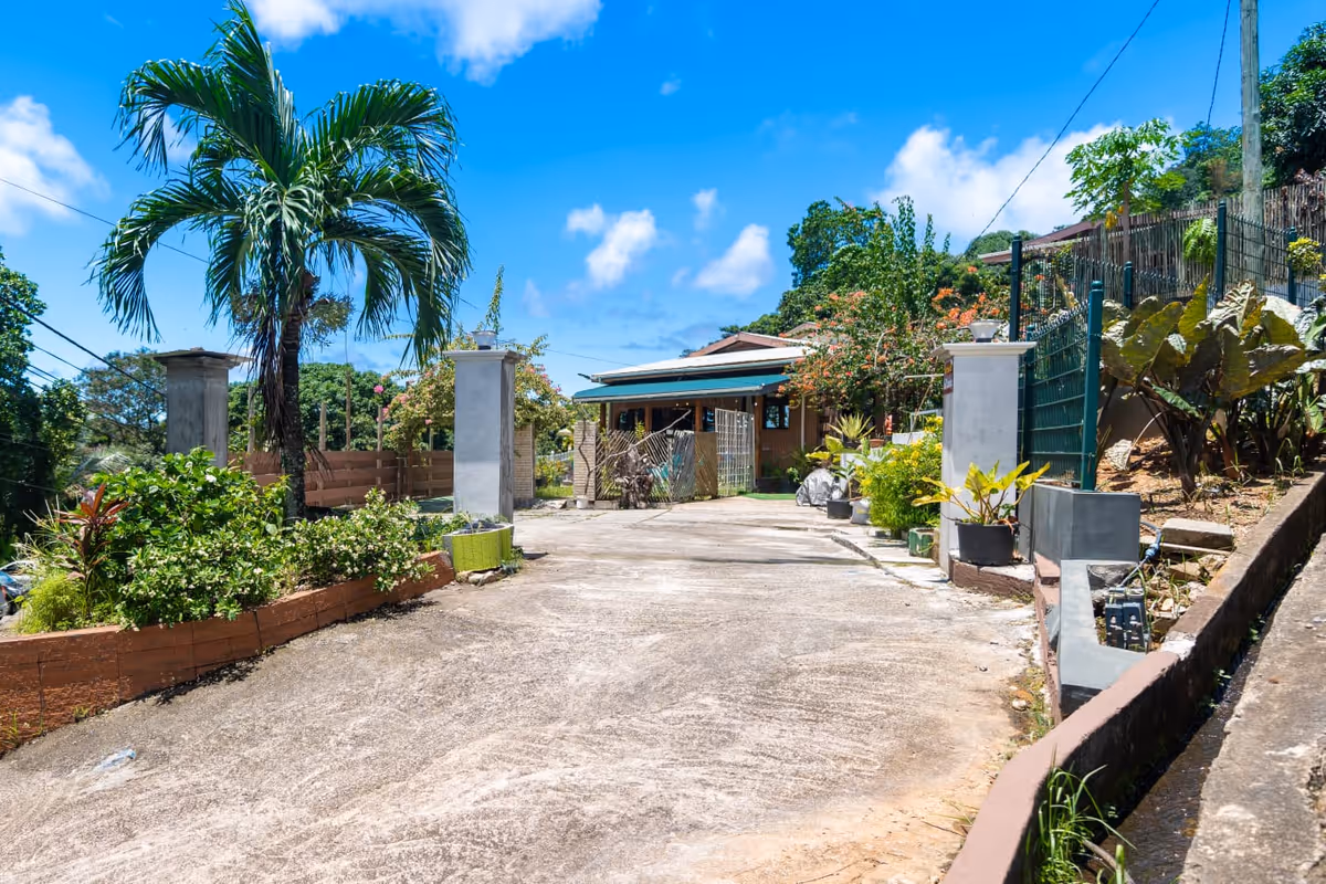 Street view Lighthouse 65