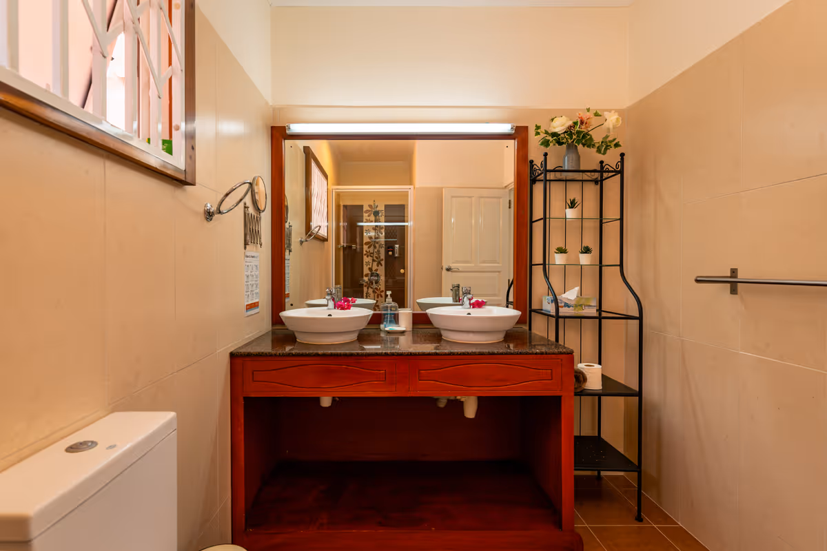 Superior Double - Bathroom
