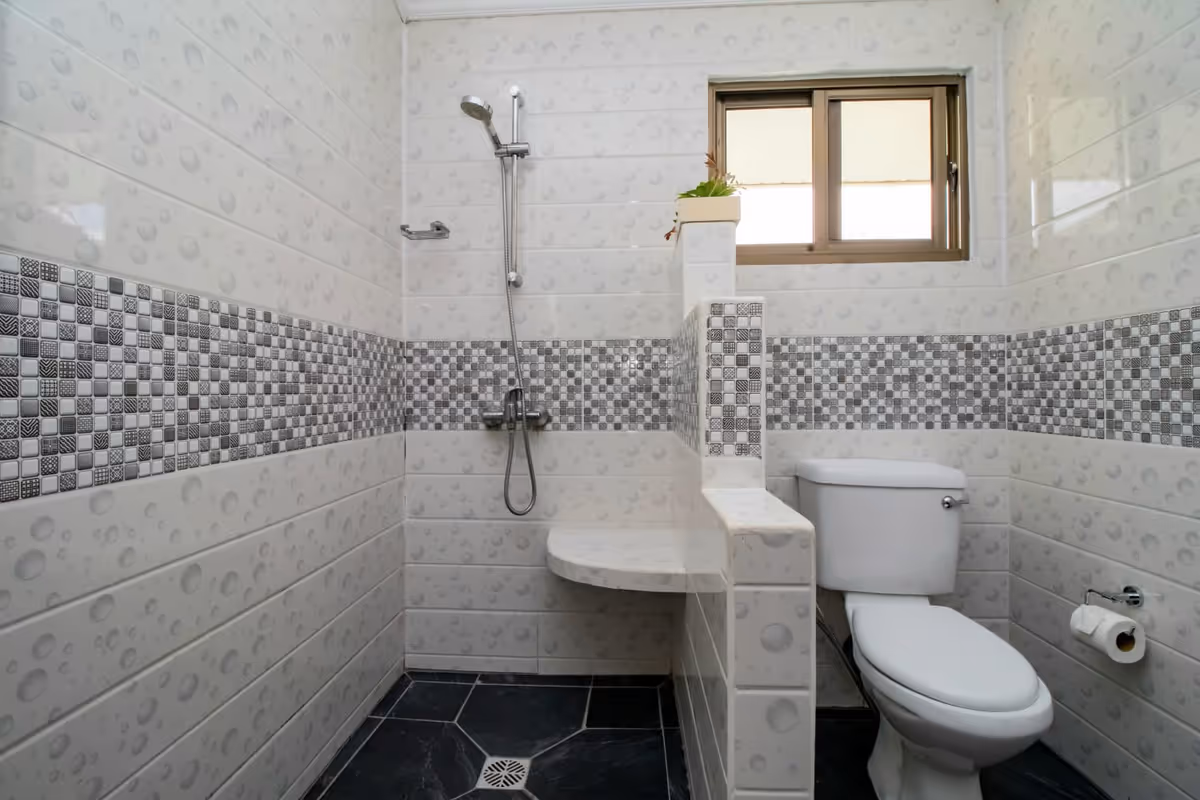 Bathroom Spacious apartment