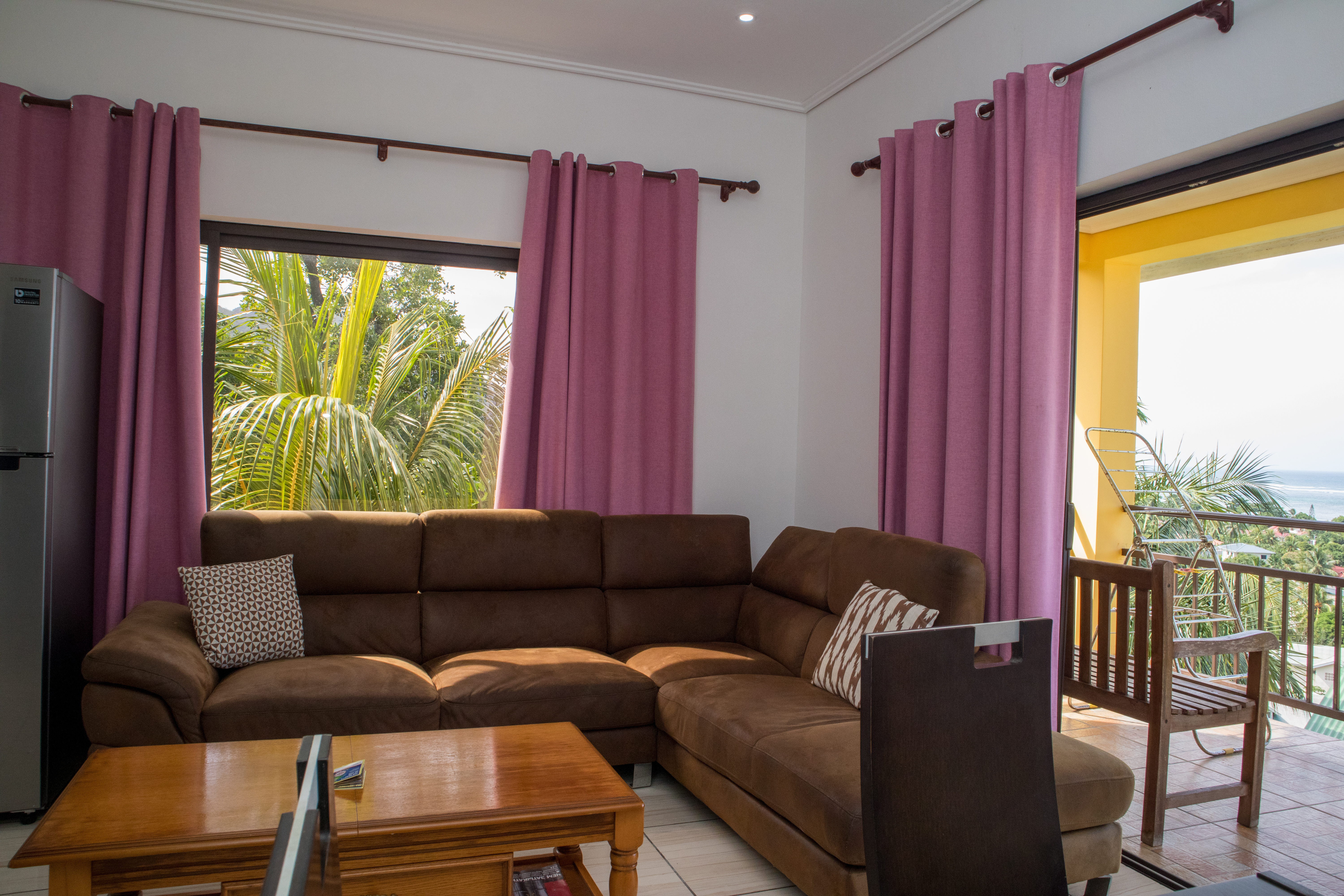 Living room Green room garden view