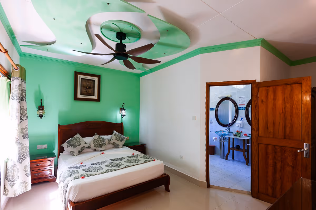 Superior Apartment - The Islander Hotel