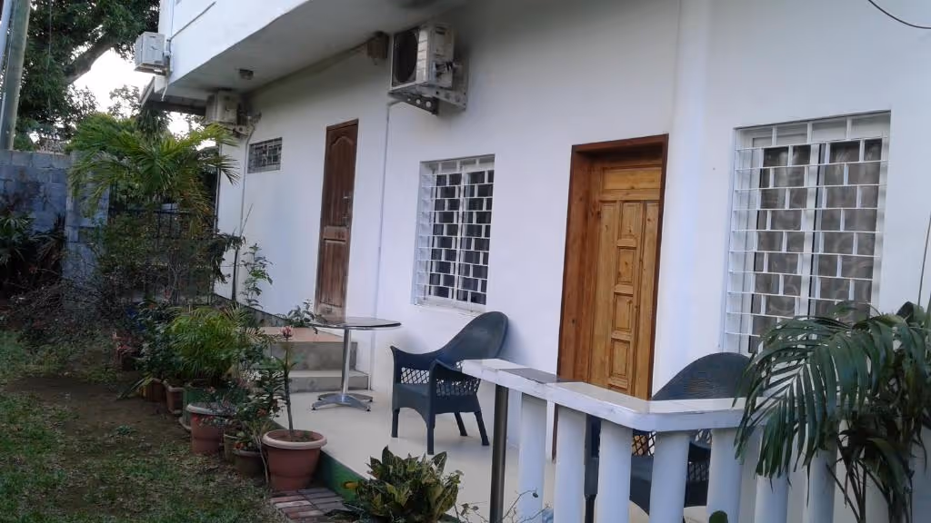 Corner Bay Apartments