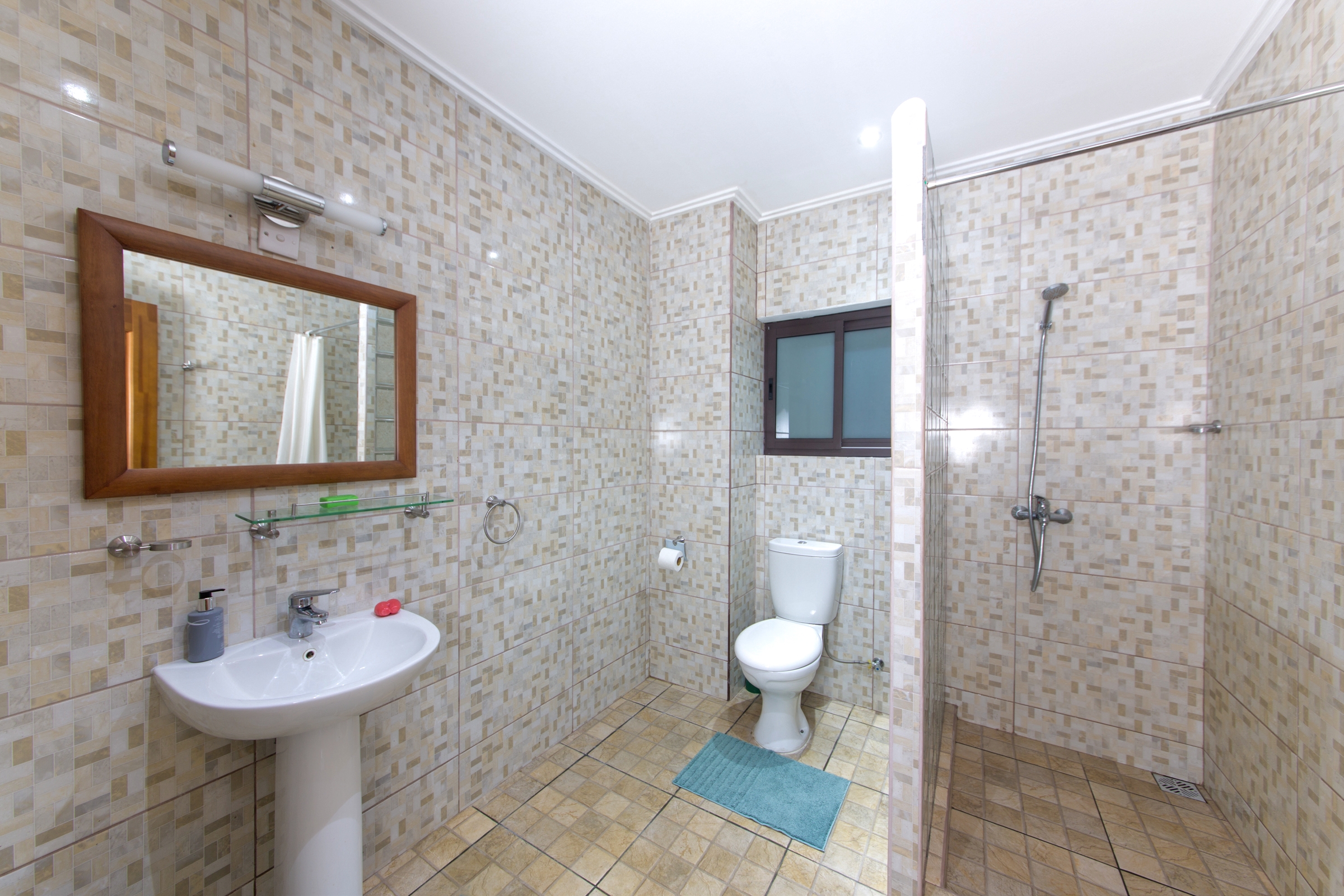 Bathroom Dar & Douce Apartments