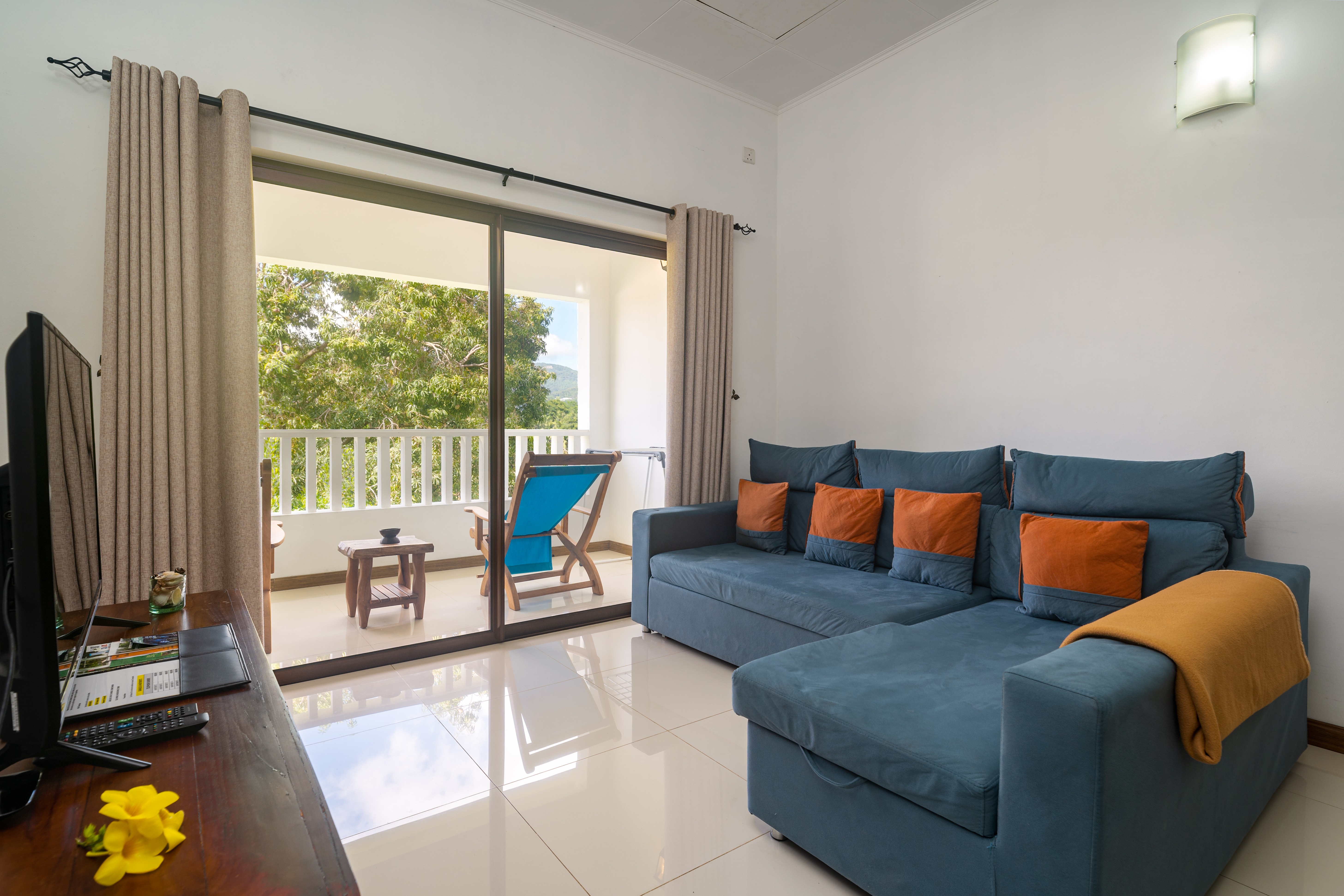 Living room Kanasuk Self Catering Apartments