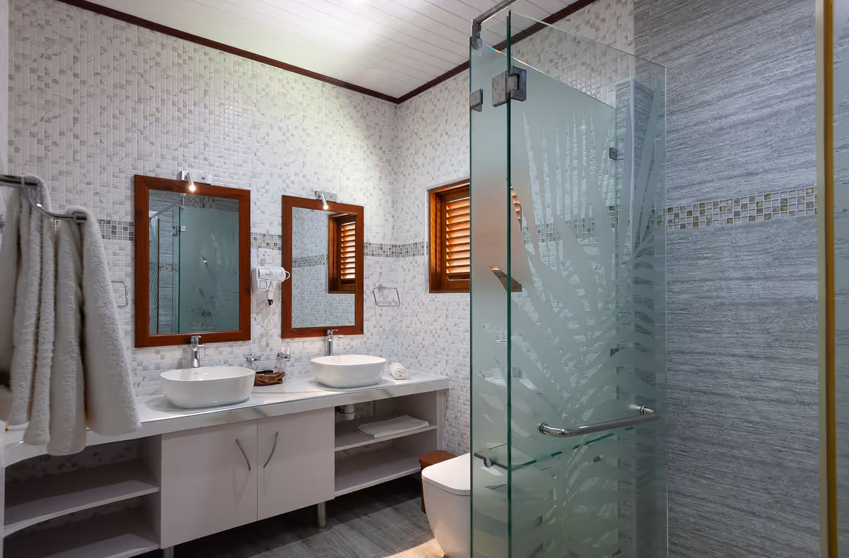 Superior room - The Islander Hotel