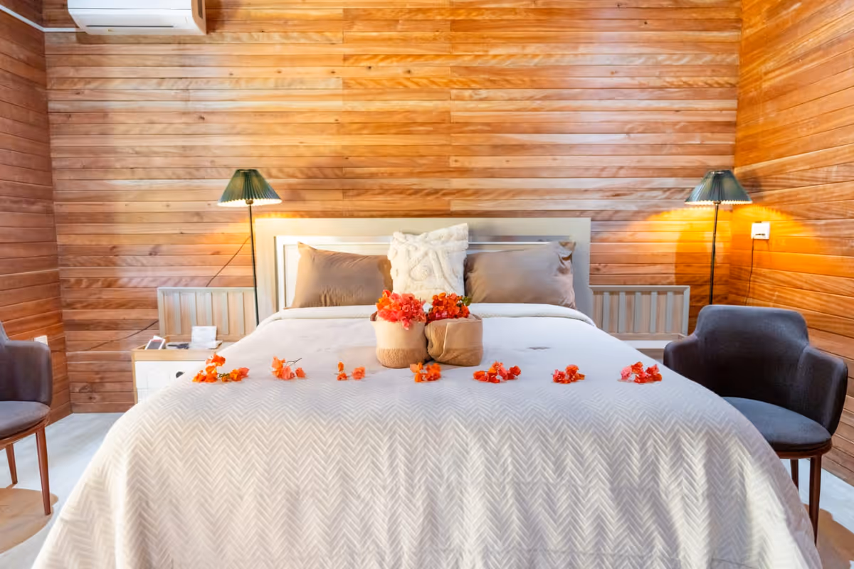 Bedroom Lighthouse 65