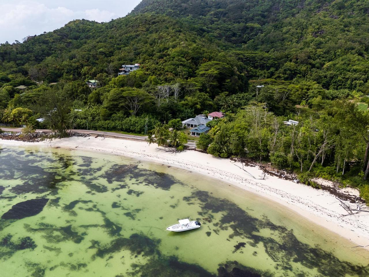 Beach Peax Villa