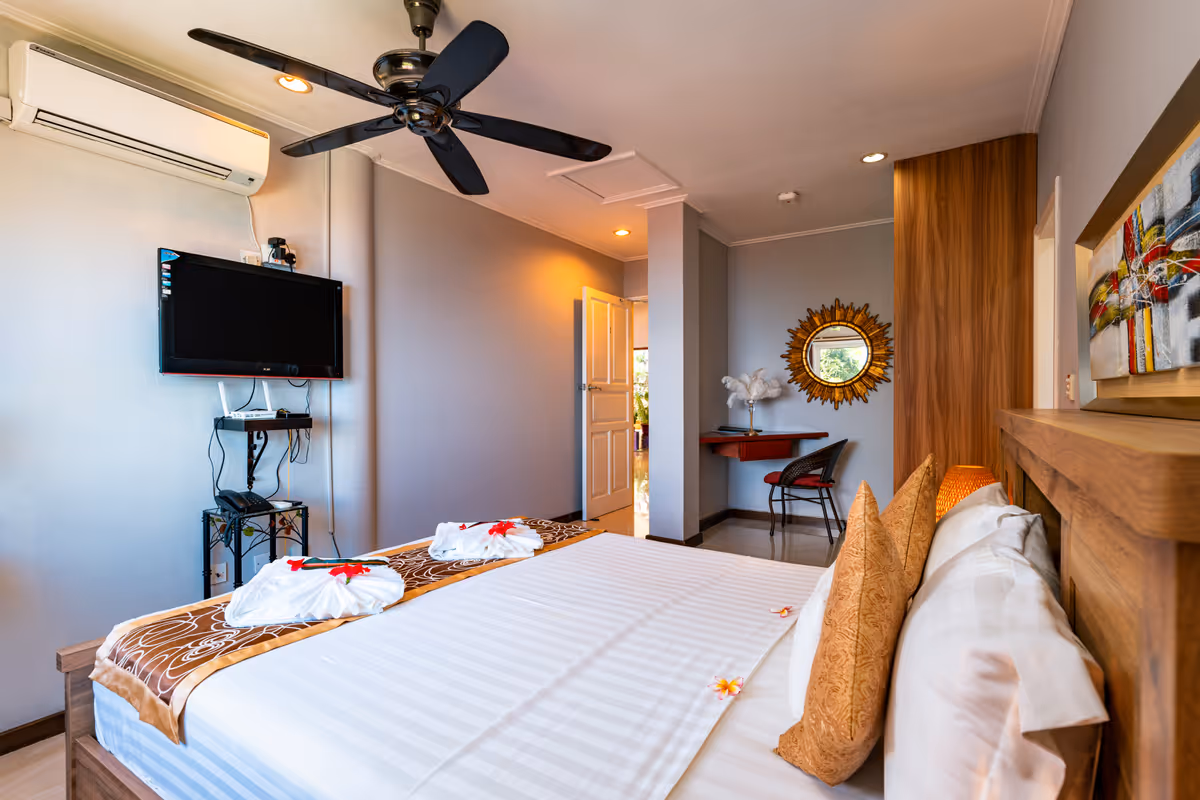Standard Double - Bedroom