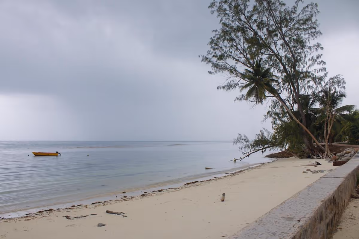 Beach rainy weather Peax Villa