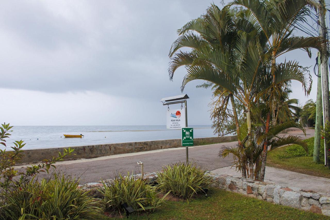 Beach rainy weather Peax Villa