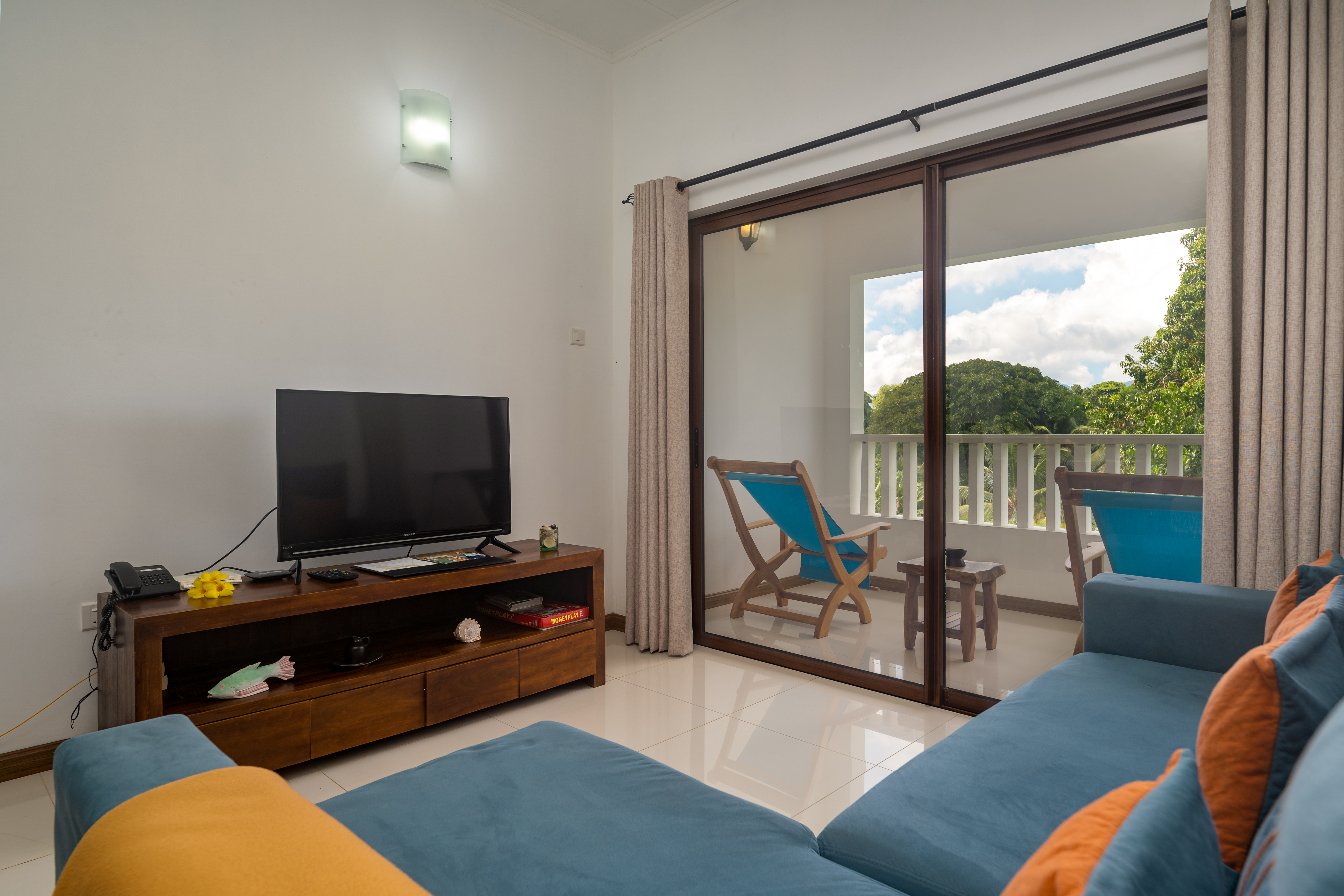 Living room Kanasuk Self Catering Apartments